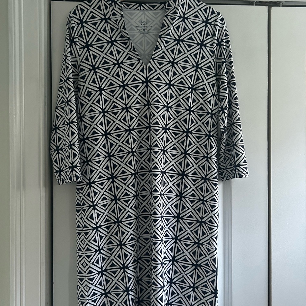 Southern Tide Navy and White Geometric Dress